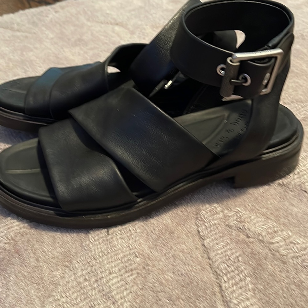Rag and Bone Black Slayton Sandal size 6.5 but fits like a 6